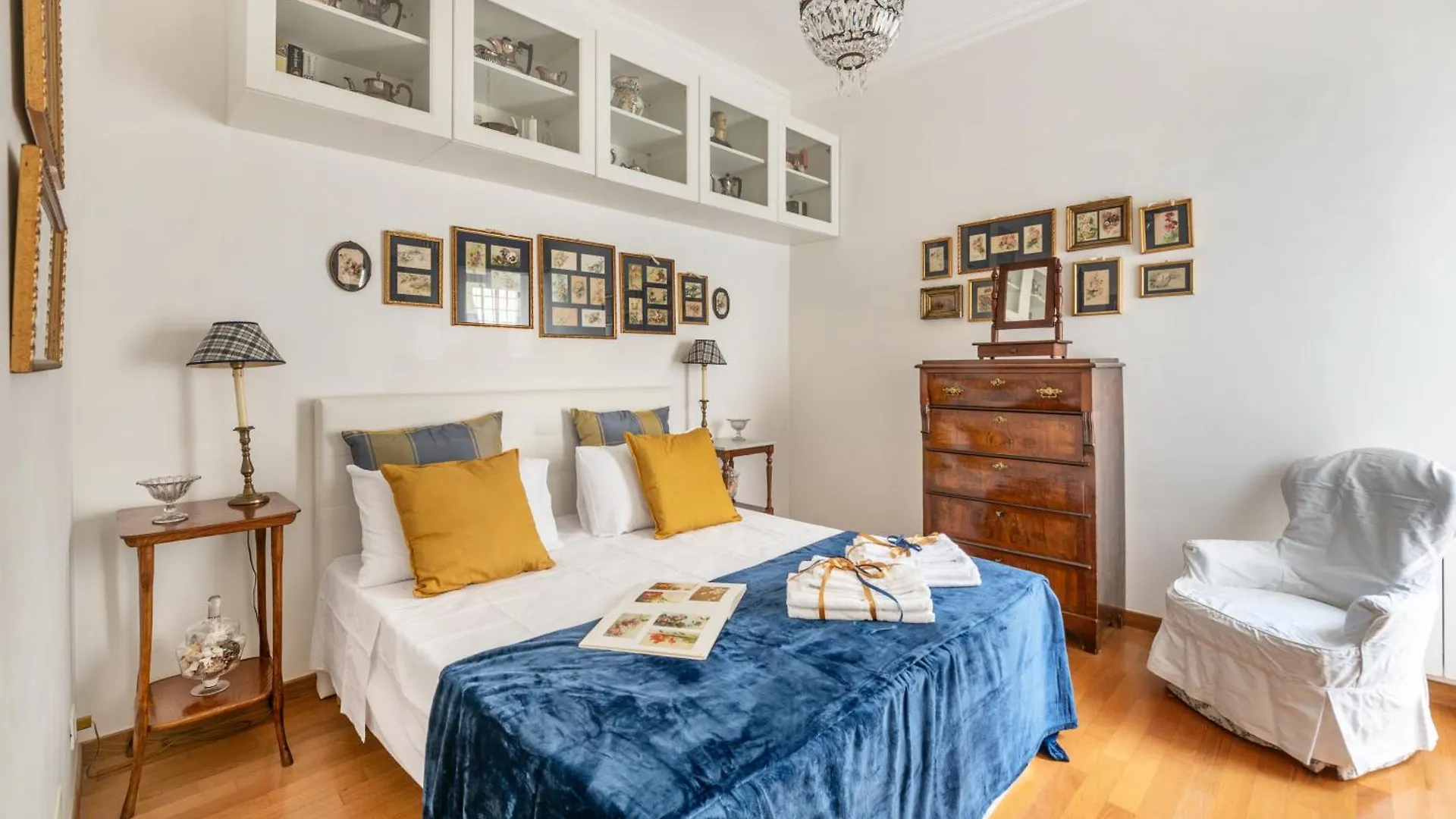 La Dimora Dell'Antiquario Apartment Rome