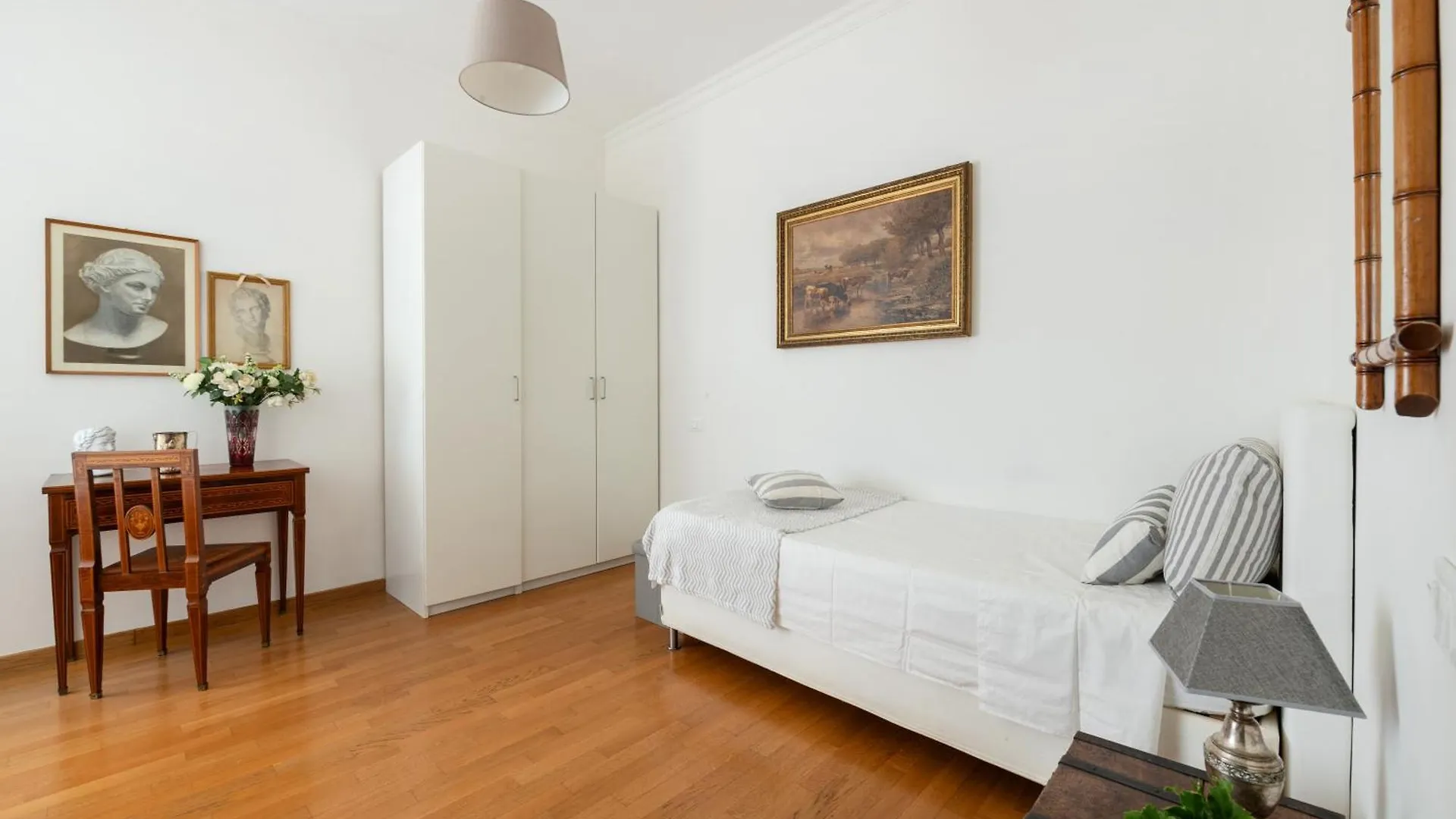 La Dimora Dell'Antiquario Apartment Rome 0*,